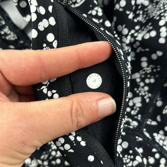 Lululemon Tight Stuff Tight II *25" Chirasu Black - Picture 7 of 8